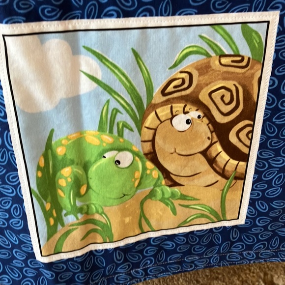 “PAUL & SHELDON” CRIB BLANKET AWESOME COLORS OF TURTLES FROGS AND FISH. BRANDNEW - Picture 8 of 10
